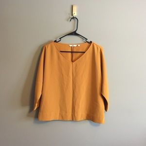 Uniqlo V neck oversize mustard blouse